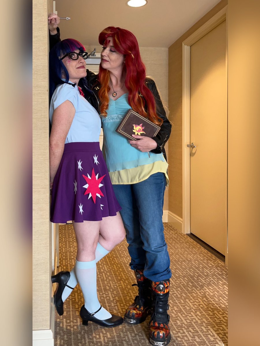 “Oh hey, Twilight.” <a href="/BriannaCherry/">Brianna Garcia</a> and I had so much fun bringing back our My little pony cosplays for <a href="/EverfreeNW/">Everfree Northwest</a> this weekend.
