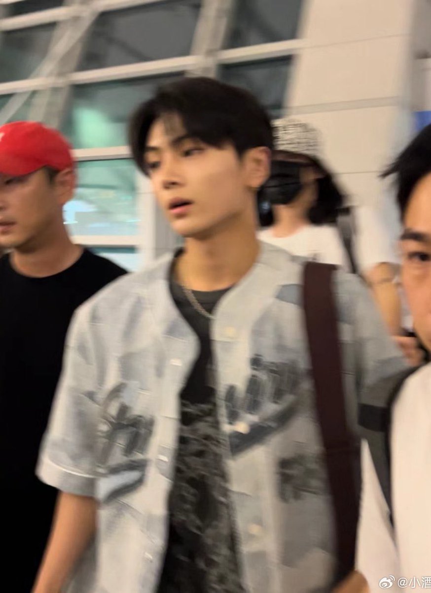 jongseongsfilm's tweet image. damn, park jongseong