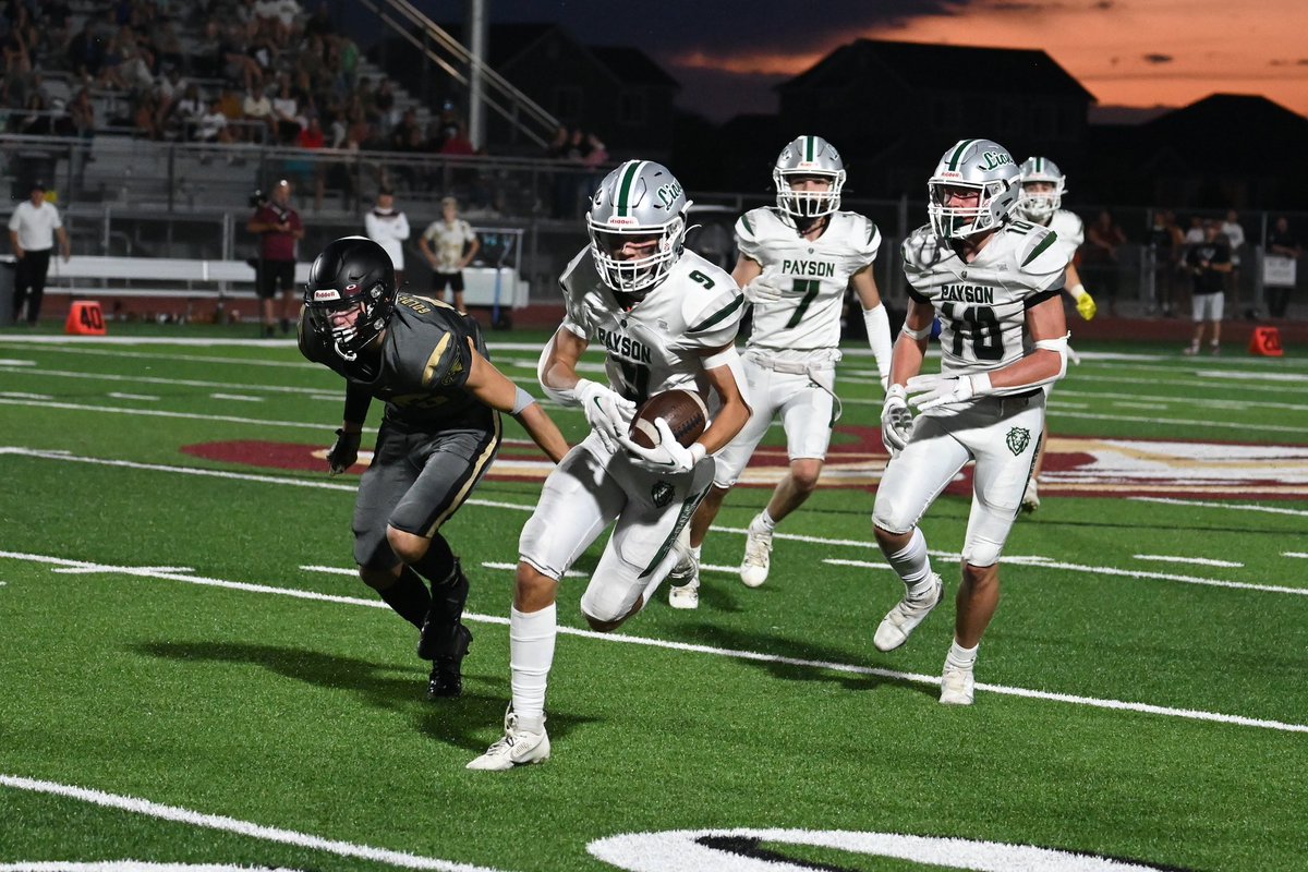 David Fullmer played his first varsity minutes. The soph made an amazing int that unfortunately we weren’t able to capitalize on. He also had some nice receptions at WR. Welcome to varsity football David.