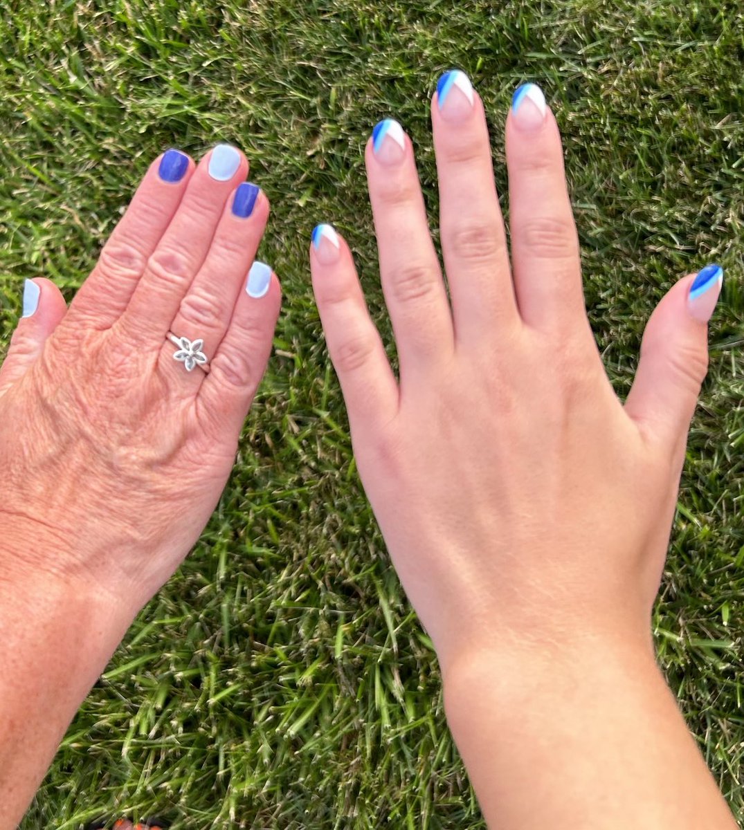 ArwenLyp's tweet image. Tomorrow we kick-off the school year as we welcome back all staff members! Today, our leadership team met to "get all the things ready" and I also got to compare "back to school" nails with senior Mia O.  #southsideSTRONG #DGSPride #youbelonghere