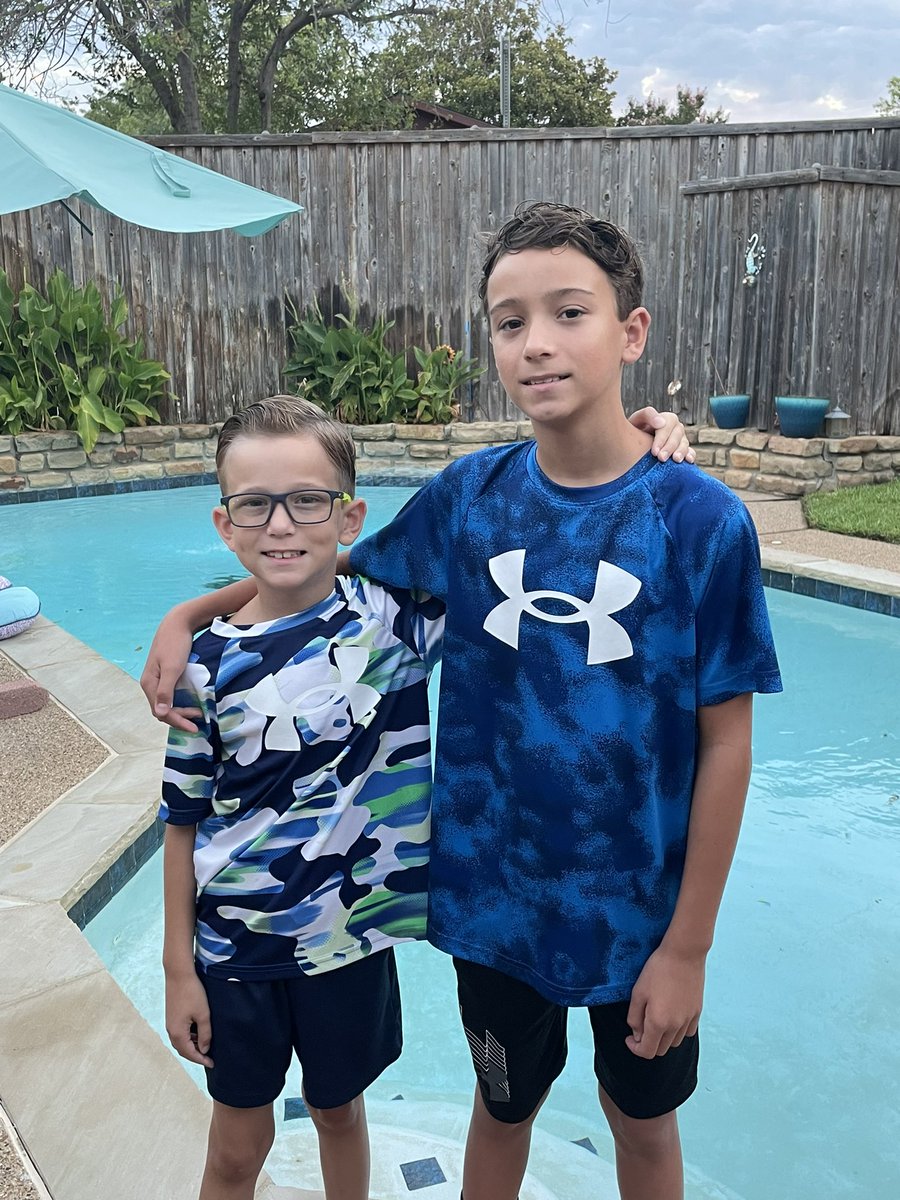 Obligatory First Day pics!
H- 7th
M- 3rd
Mom- Year 17!
#coppellisd1stday #VREstars <a href="/VRE_STARS/">Valley Ranch Elementary Coppell ISD</a>