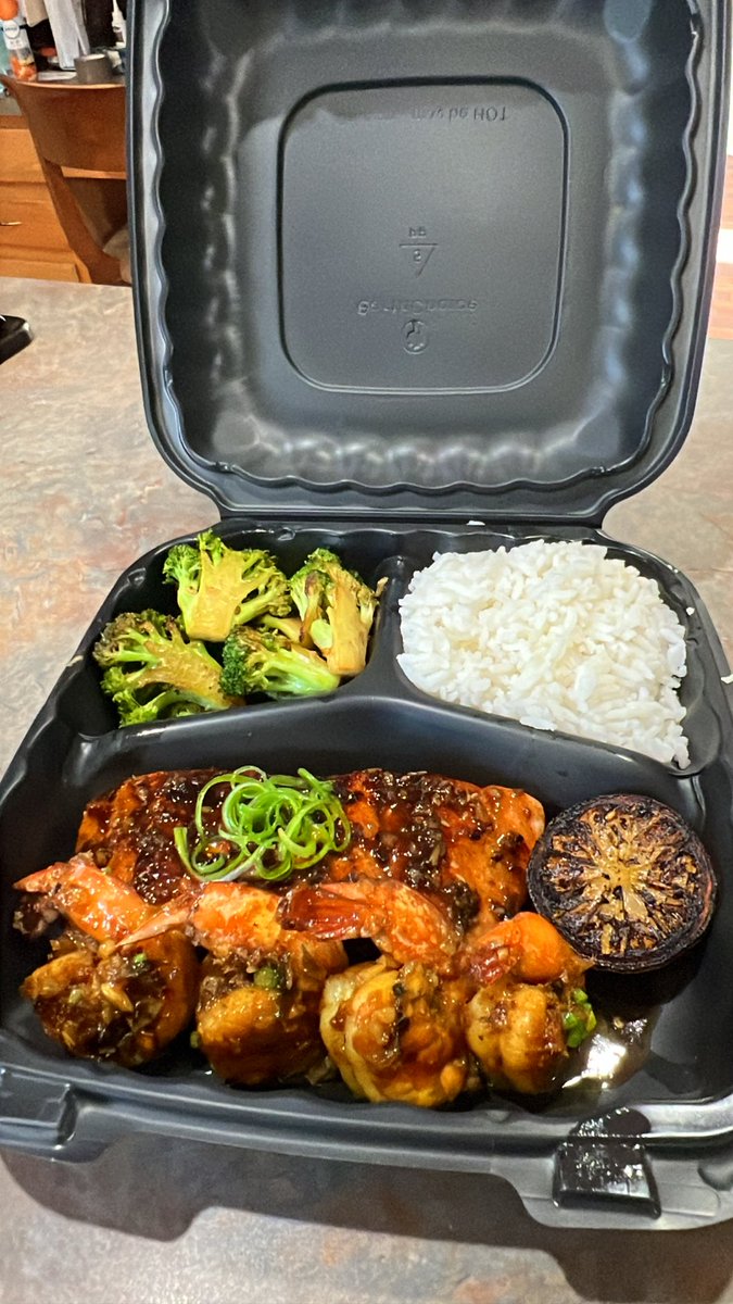 ExclusiveEatz's tweet photo. Flock you missin out. Tap in with me 💯 https://t.co/8tA3k42iuY