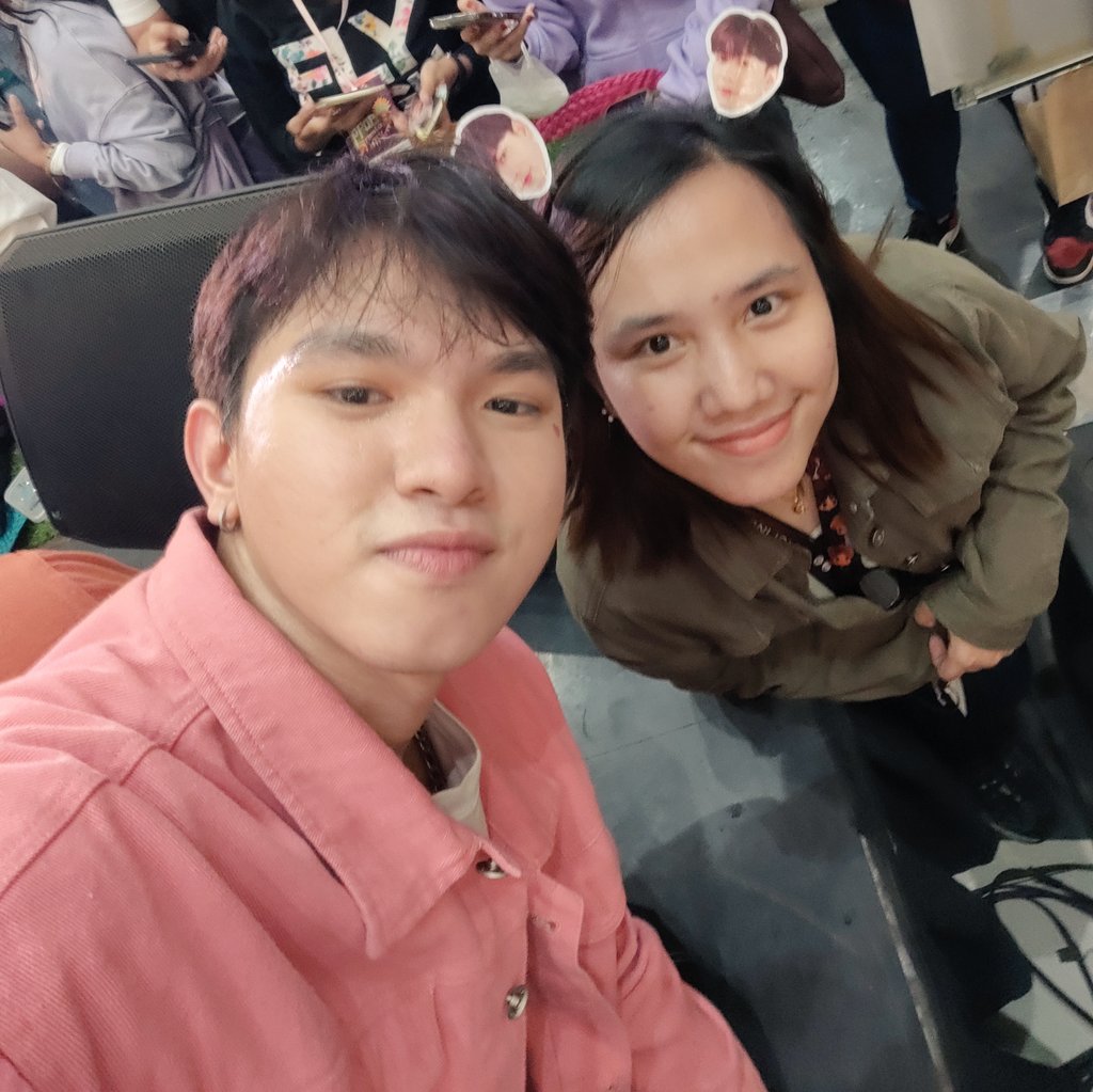 janeeeeyX's tweet image. The day na di ko alam bat ko niyakap si Gilly 🙈 miss niya ata ako hahahahaha emi

14TH PUFFSLOVE WITH GILLY
#ACESelcaDay 
@Eclipse_Gilly #EclipseGILLY