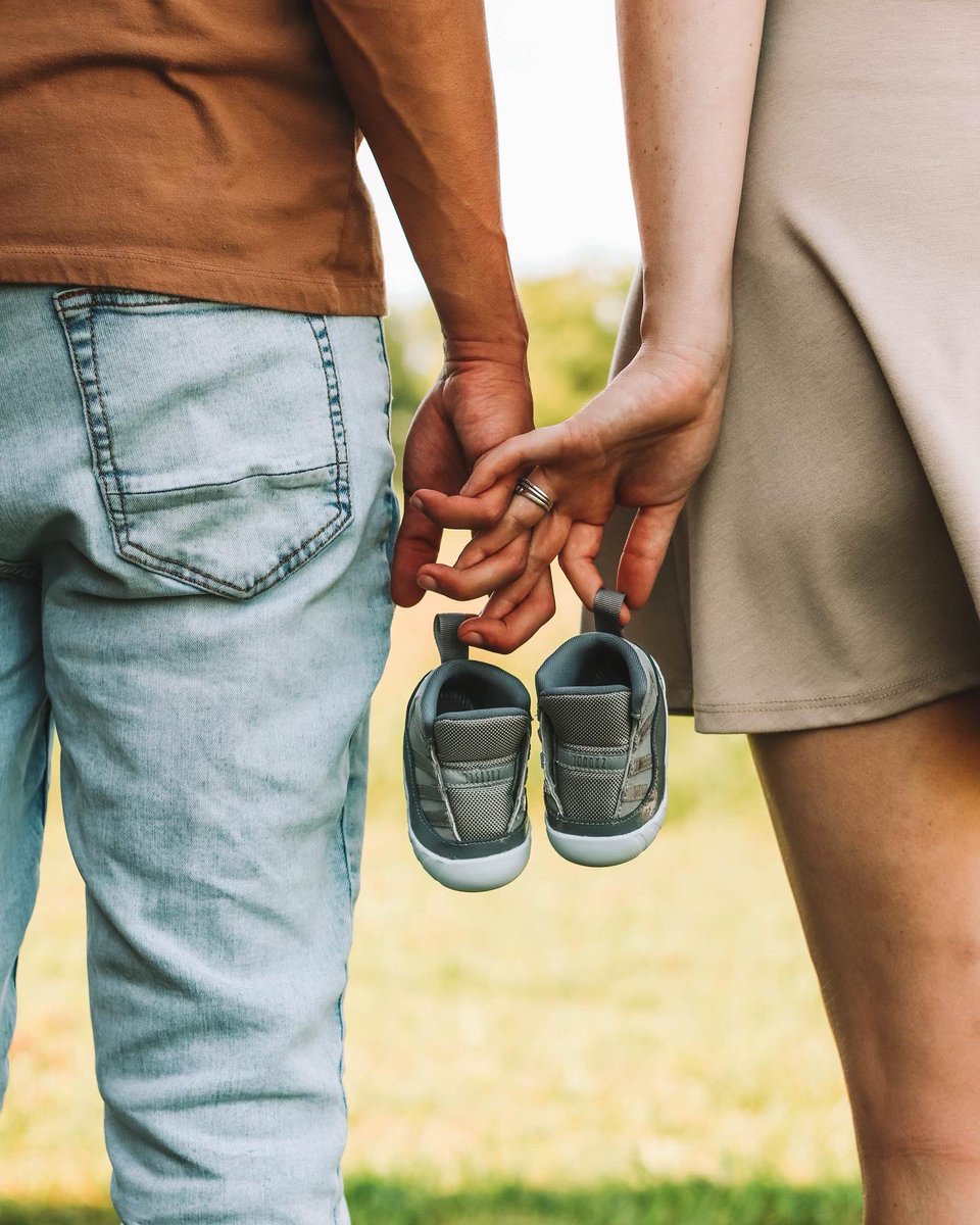 HattieHanna2289's tweet image. Happy 1 year of marriage baby love, and let’s hurry up February so we can meet our boy 💙