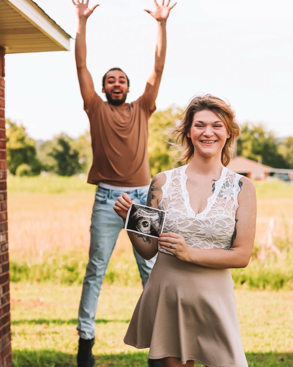 HattieHanna2289's tweet image. Happy 1 year of marriage baby love, and let’s hurry up February so we can meet our boy 💙