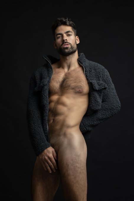 Hello baby❤️👀✨ https://t.co/qfY8NCSUKU