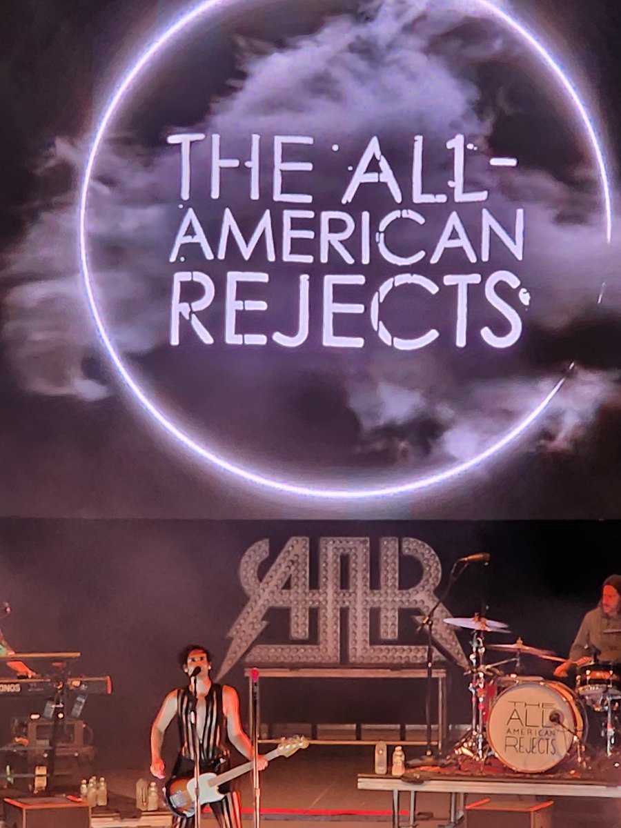 DJ_Darrell's tweet photo. @therejects FN outstanding band - blowing the doors off @PNCArtsCenter in New Jersey 2023!#wethotallamericansummertour https://t.co/giIDciIzzt