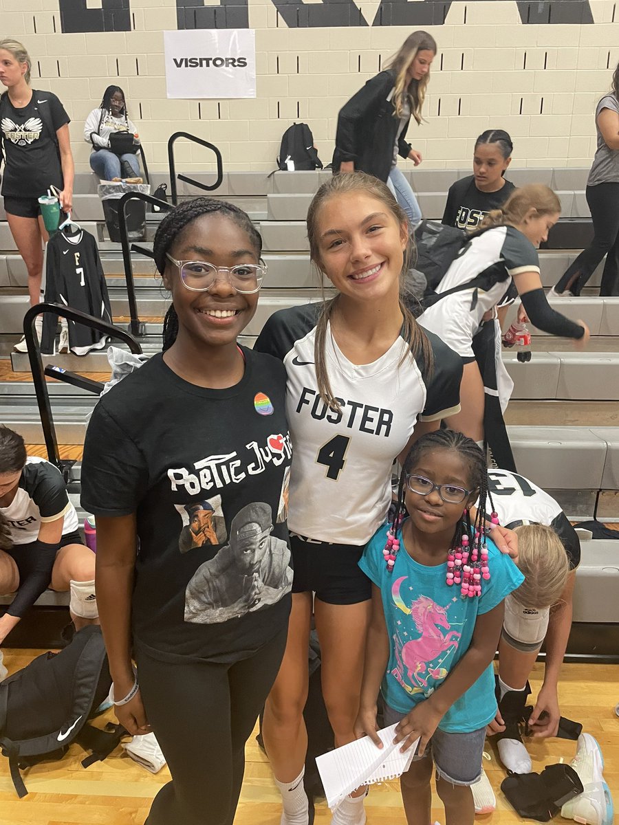 Thomas2_Murray's tweet image. Although she was in Tiger Territory we still had to show our favorite Heptathlon Star some love. @Foster_vball @SkylaRiedel 
#SupportEveryone #TigersFalcons #RichmondEliteYTC #TrackStars #SportsAreInSession #CoachLife