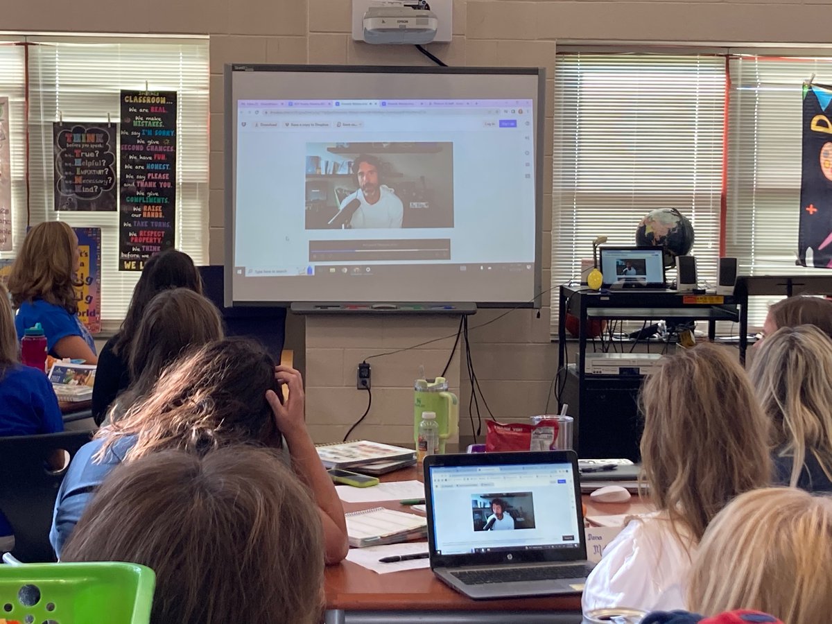 watson4and8's tweet photo. What a perfect way to start our school year!! Thanks @gcouros for taking time to welcome our staff!!  “Change is an opportunity” - no truer words for our school right now!! Appreciate your encouragement!!!  💙#bethelthebeautiful #bethelthebest https://t.co/AKMqpGw5or