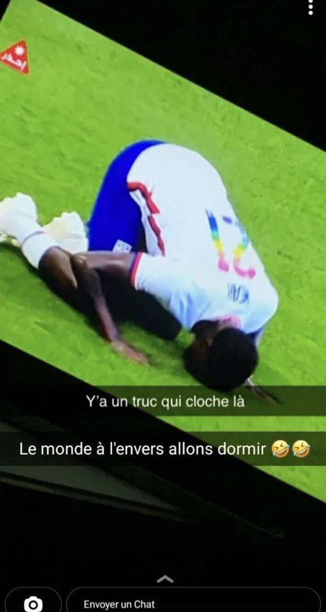 Clément tweet media