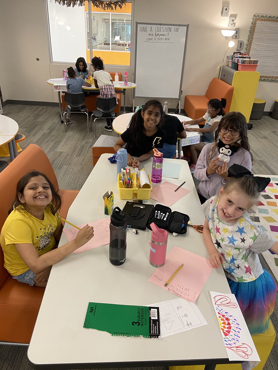 akitzman_'s tweet photo. Nothing but smiles all around today!! So much new and fun in 3rd grade, so we wrote letters to our last day of 3rd grade self to see how much we grow! 💛⭐️ https://t.co/sBsc1vxXTZ