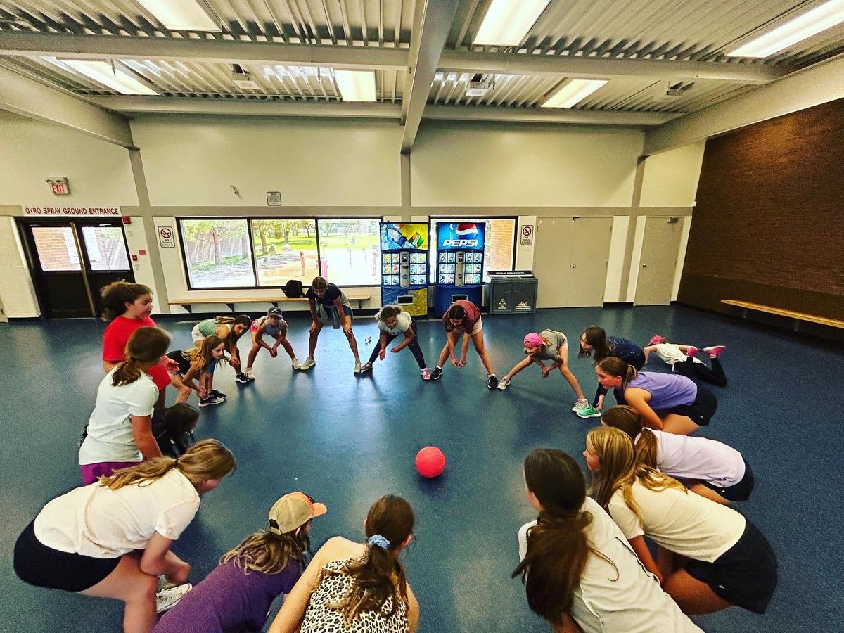 ulethringette's tweet photo. Summer camp is finally here! Looks like a great couple of days so far with on ice drills and dryland. Getting ready for ringette season! @UofLPronghorns @DoanJon @lraringette @LethbridgeSport @Leth_Herald @ringettealberta @ringettecanada #ringette https://t.co/RhPVcjttZW