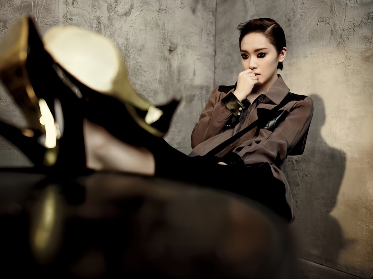 GoldenSparkleHD's tweet photo. #TB Jessica Jung for Ceci Magazine | OCT 2011 (2/5)
#JessicaJung #CeciMagazine https://t.co/BgW4xpzrD0