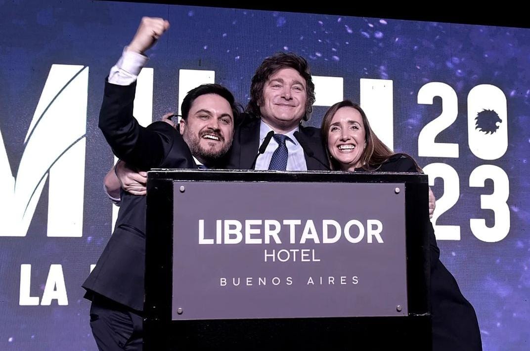 JoseLuisMilei's tweet photo. Fiscalizé por primera vez.

Un ORGULLO hacerlo por La Libertad Avanza, dió sus frutos...

En Octubre volveré a hacerlo con más ganas y con la certeza de que Milei será Presidente.

Debemos defender los votos, cueste lo que cueste.

RECUPEREMOS ARGENTINA
@JMilei 🇦🇷 https://t.co/lULmNbboGB
