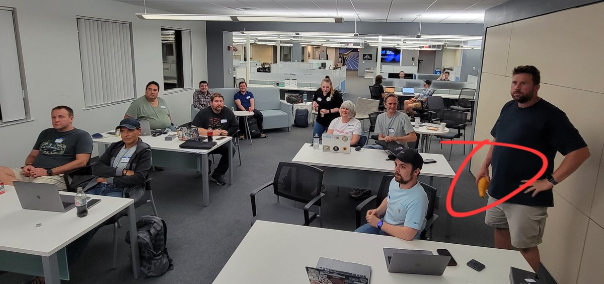 Got a selfie with <a href="/amsxbg/">Allen-Michael (AM)</a> during the <a href="/AwsPug/">AWS Portsmouth</a> GameDay, but it's not quite the same 🤣🤣🥰
p.s. next time you see <a href="/rchrdbyd/">Richard Boyd</a> please compliment his lovely gourd, he grew it himself!