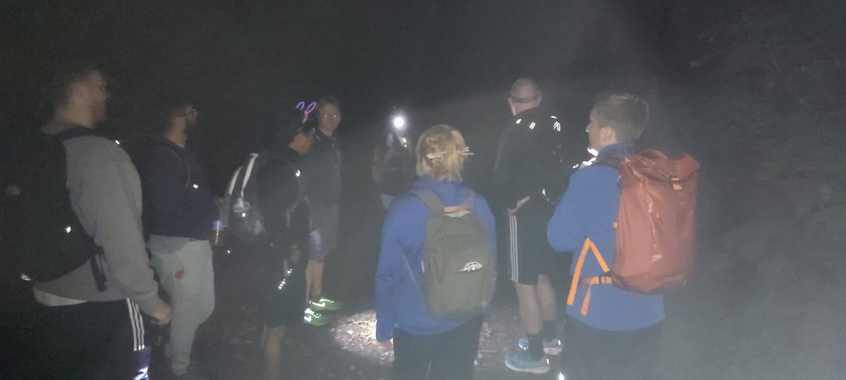 3.45am and #teamEIC has already walked 35km, they’re doing amazingly! This is an 80km charity walk by EIC staff in 20 hours following the River Thames - to celebrate @TheEICEnergy’s 80th anniversary. PLEASE DONATE to @nationaltrust - justgiving.com/page/eic80for8…