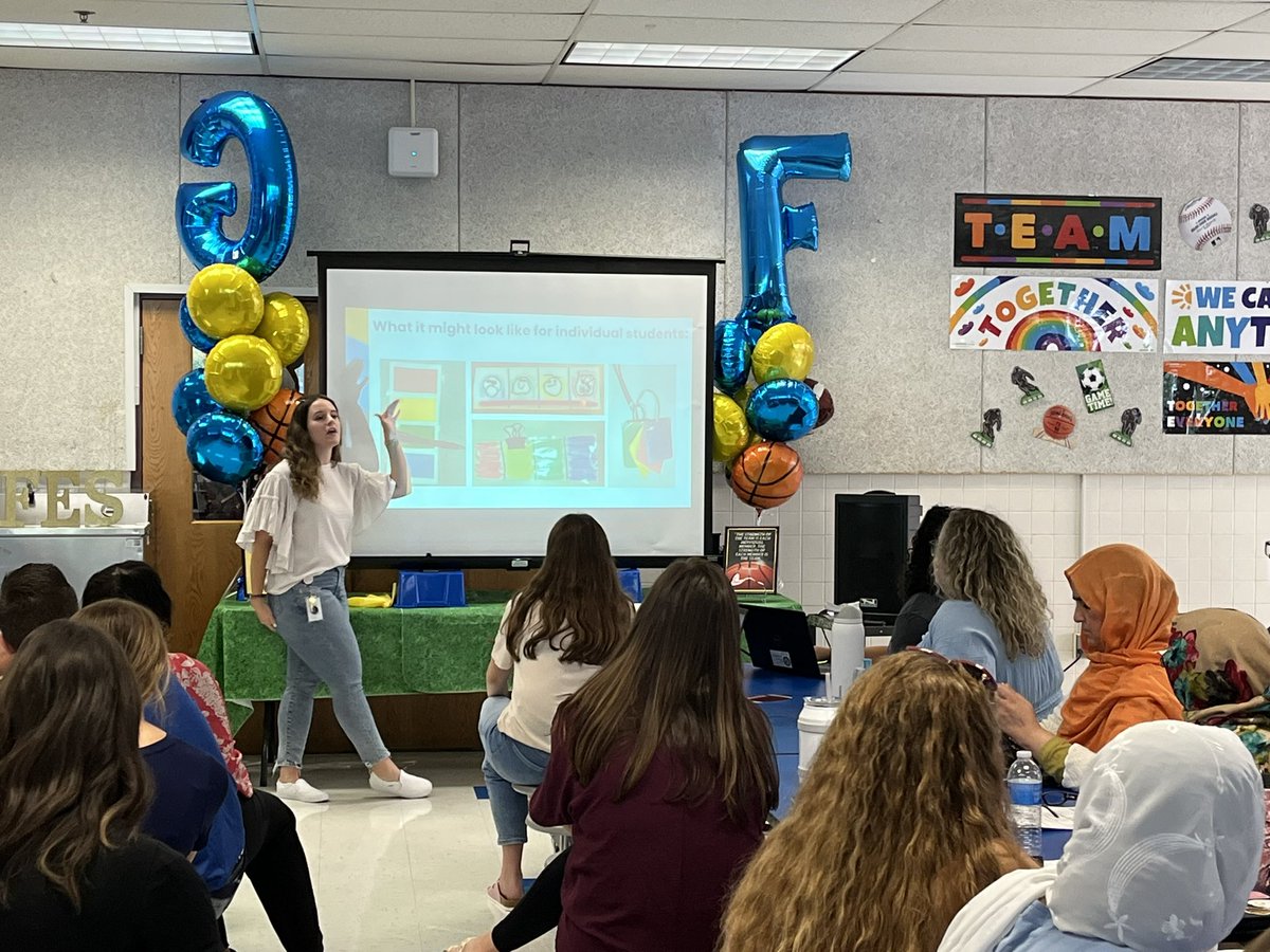 deedeehw5's tweet photo. Team building, PD sessions, team meetings &amp; classrooms coming alive! @gfesfcps 💙🦅💛 One T said he can feel the joy throughout the building 🥰 Did you know that the feeling of joy unlocks creativity &amp; boosts problem solving skills? 💪 @FCPSR2 @FCPS_TitleI https://t.co/Y0Gf4UyW3Q