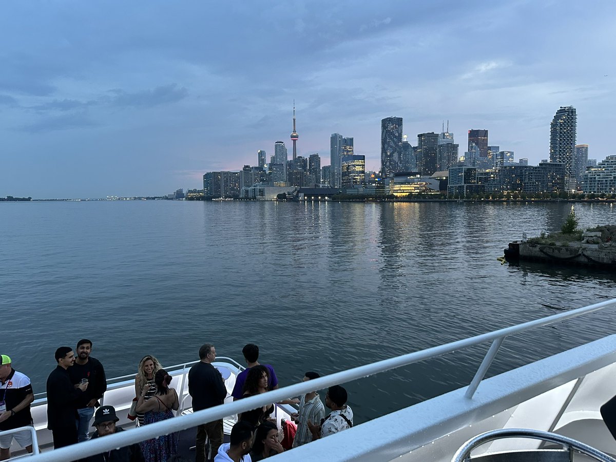 JEFF BULLZOS // 🧲 tweet media