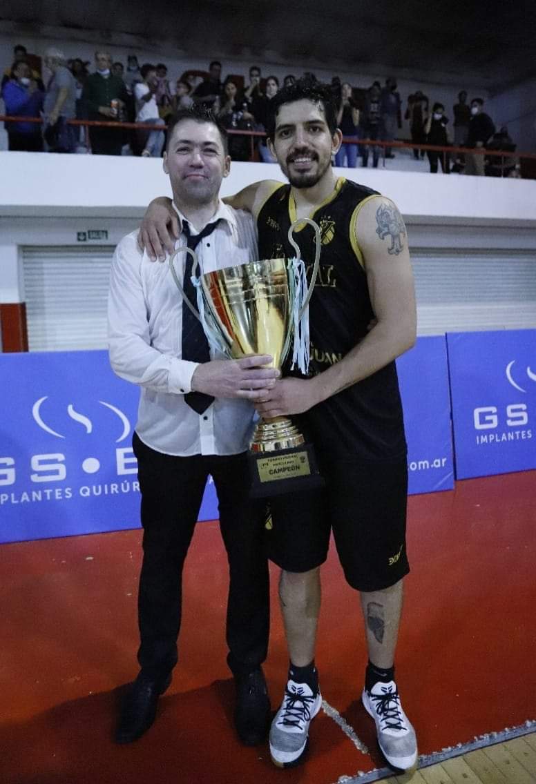LisandroSalles's tweet photo. A 2 años de aquella noche en Alta Córdoba #LaNocheEterna @jachalbasquet https://t.co/ji12oyplPR