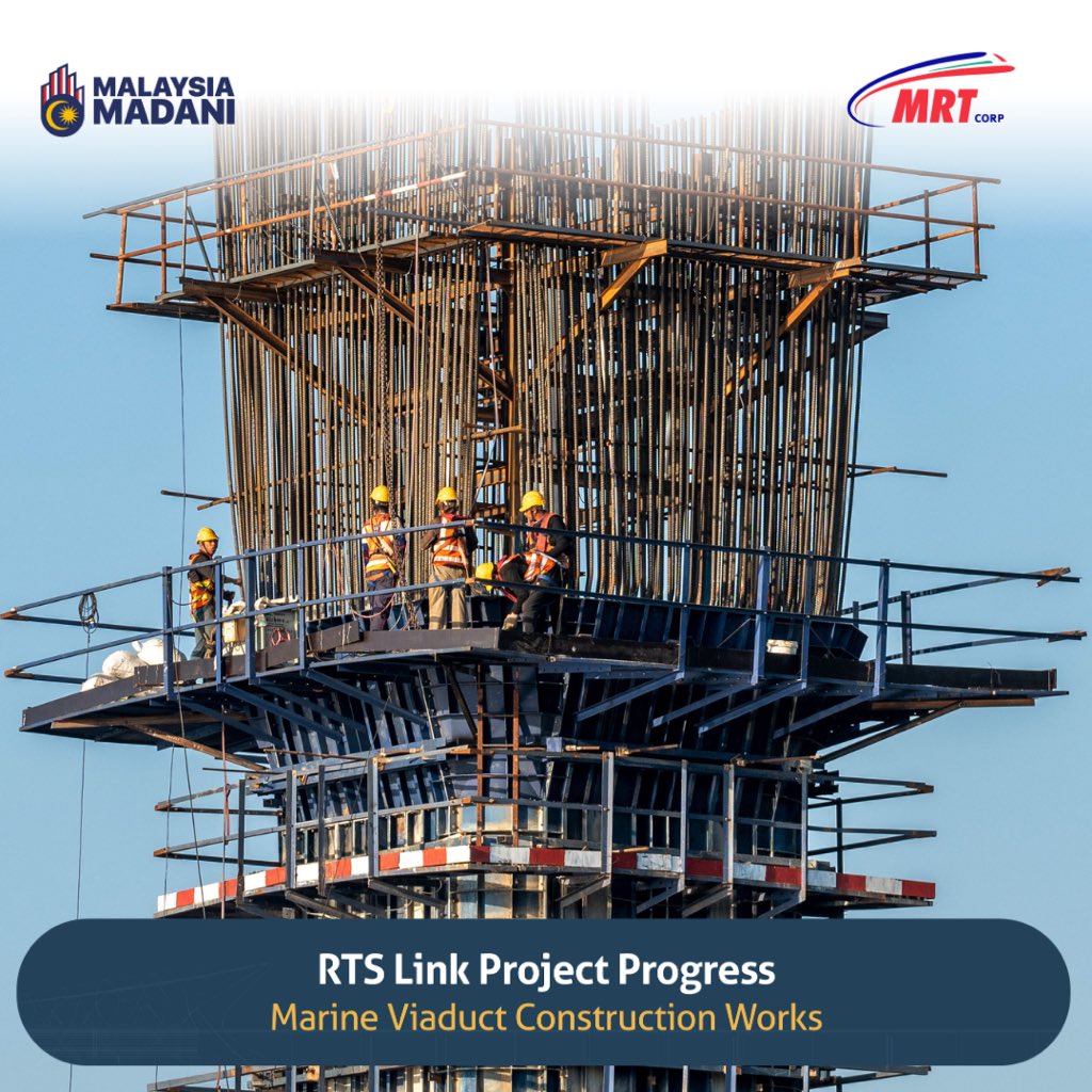 RTSLink's tweet photo. The Marine Viaduct, connecting the RTS Link between Bukit Chagar and Woodlands North made a significant progress in the development.

Crossing the Straits of Tebrau, the Marine Viaduct terrestrial bridge is 750 meters long from the shoreline of Stulang Laut. https://t.co/VYb3LdCRQU