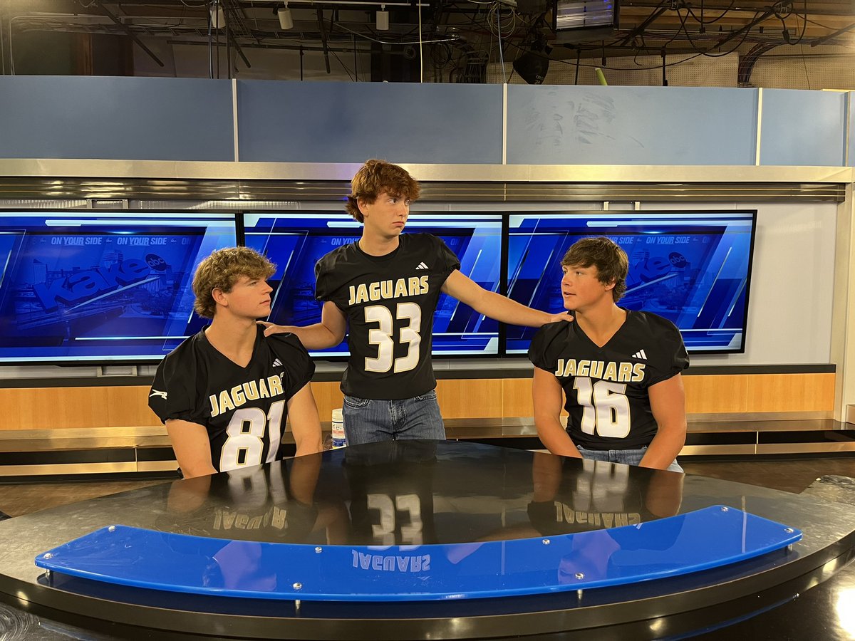 ACJaguarFB's tweet photo. Thanks to @DeVaughn_James for the kind donation to @CentralGridiron , the booster that supports @ACJaguarFB . Thanks to @KAKEnews for having some senior players and a couple Central Gridiron leaders in the studios today! 

@Coach_DTuttle @sheeran_ksu @DaveSeibel2 https://t.co/Re3BWTzx1T