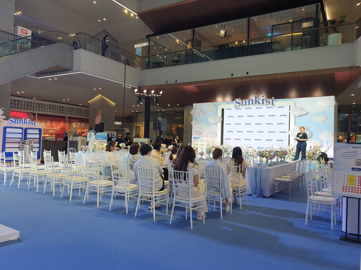 ppkritt_fc's tweet photo. บรรยากาศงาน Sunkist วันนี้ค่ะ

#ppkritt #พีพีกฤษฏ์ #lovelyPP https://t.co/l10jUr38d1