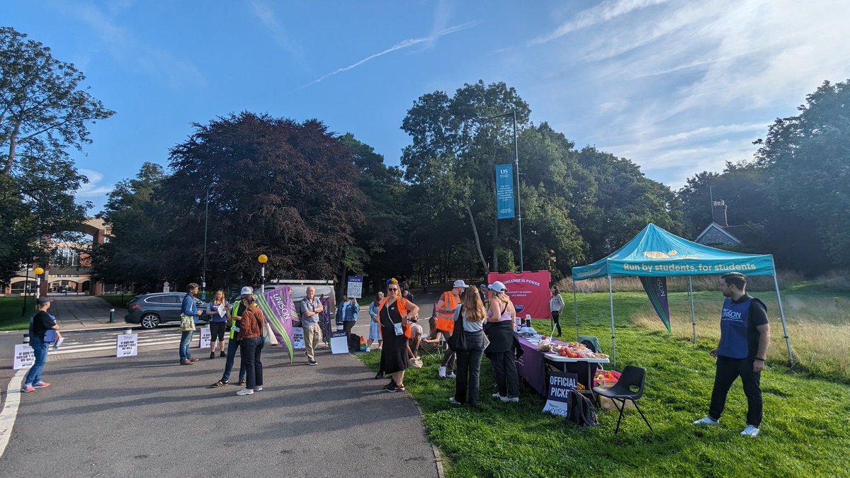 SussexUnison's tweet photo. Fantastic more and more @unison  members join our pickets! We are in a low pay crisis. But this isn't new - the value of HE pay has been falling for over 10 years. Pay down and work is only going up. https://t.co/wfT0TdhSo8