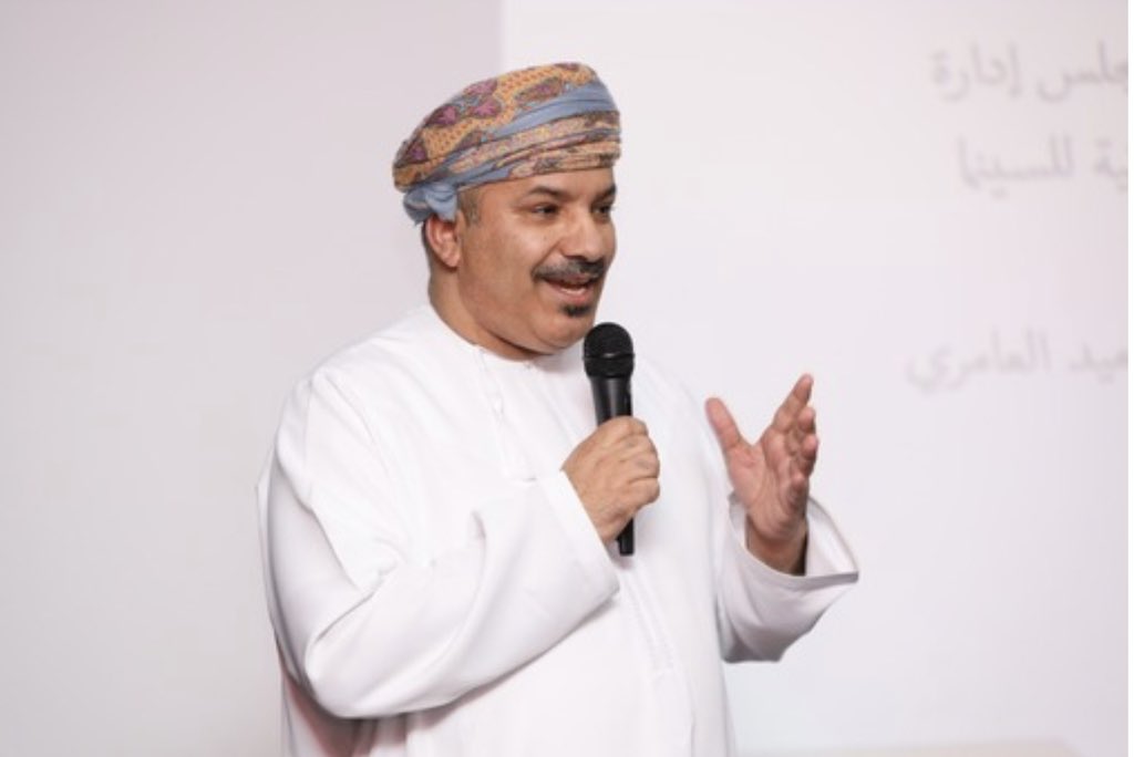 حيث شمل حفل الختام كلمة لرئيس مجلس إدارة الجمعية العمانية للسينما د. حميد بن سعيد العامري الذي تحدث حول برامج الجمعية والفعاليات القادمة وتلى ذلك عروض الأفلام من نتاج الورشة التي نظمت في الفترة من 10 إلى 31 يوليو