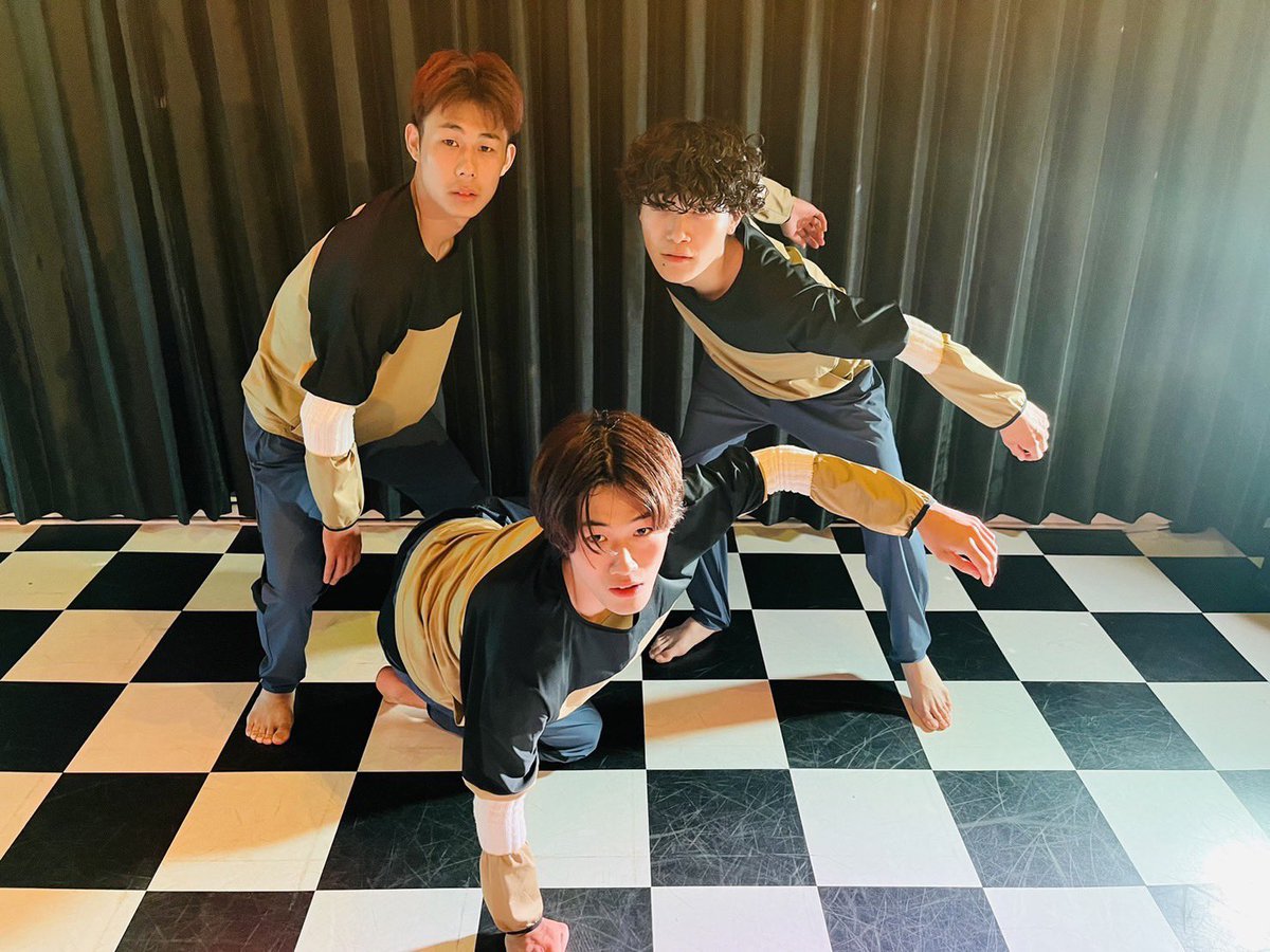 nicegai77's tweet photo. 【#大川町夕焼けライブ 出演者ご紹介その⑤】
#ＭＥＧＡでる4丁目

RiKU、REiYA、HayatO
#REALSTUDiO の秘密兵器
幼少期よりコンテスト活動を開始
数多くの賞を受賞、キッズ時代には全国大会優勝も果たし、テレビやネット番組にも出演の経歴を持つ

ついに再降臨お楽しみに！
#真宗大谷派西照寺 https://t.co/LLo0byVF27