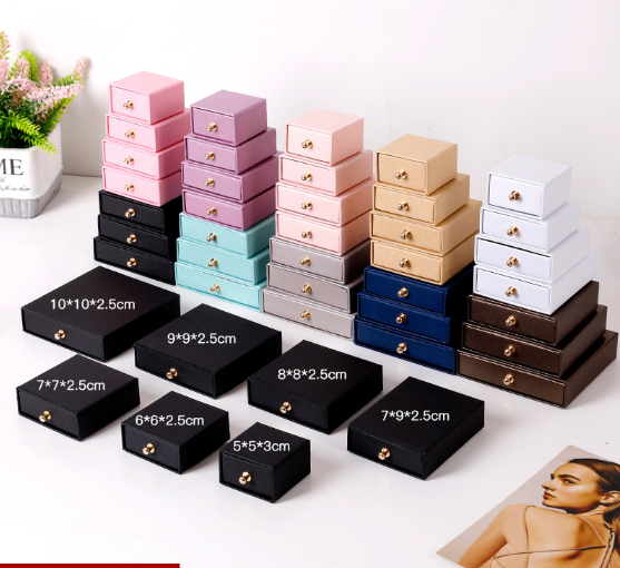KateWan52608325's tweet photo. Custom cardboard sliding jewelry box for pendant ring earrings
https://t.co/g2oFzi6Q4e https://t.co/ysawIlqSgU