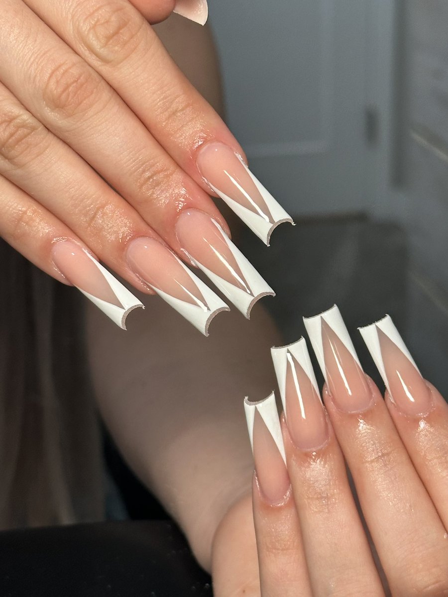 thenailkonnect's tweet photo. IMMACULATE 🤌🏽 
Follow me on ig &amp; tik tok 😉 @_thenailkonnect https://t.co/XJ7RLouX6o