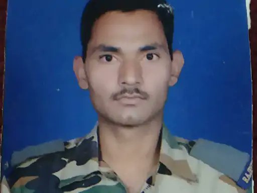 My humble tributes to the brave son of Chittorgarh, #Rajasthan Sh. Ladulal Sukhwal, who lost his life in Ladakh, Jammu and Kashmir. My sincere condolences to his family members, may they find strength in this difficult time.