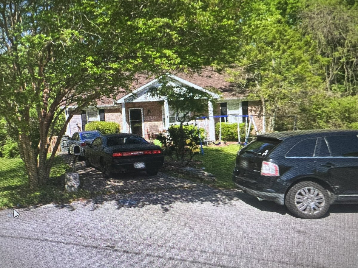 curiousbtw's tweet photo. 416 Hollywood Dr https://t.co/UEMfiA32hV