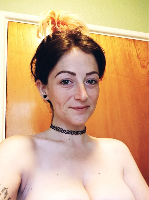 Goodmorning!  Just about to hop in the shower. How about you? #Goodmorning #UK #UKGirl https://t.co/<a href="/tag/goodmorning"class="tags"><span>#goodmorning</span></a><a href="/tag/uk"class="tags"><span>#uk</span></a><a href="/tag/ukgirl"class="tags"><span>#ukgirl</span></a>