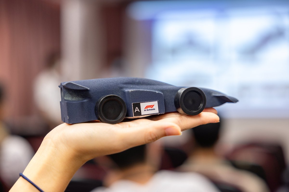 YnnoMed's tweet image. At @YnnoMed, we share the @HKSciencePark &apos;s vision in promoting #STEM to inspire next-gen innovators. Proud to support #JCCSSYL students from @ozmostteam 🇭🇰🇲🇾 &amp;amp; we wish these bright young minds every success at @F1inSchoolsHQ World Finals in Singapore 🇸🇬 next month! 💪🏎💨👏