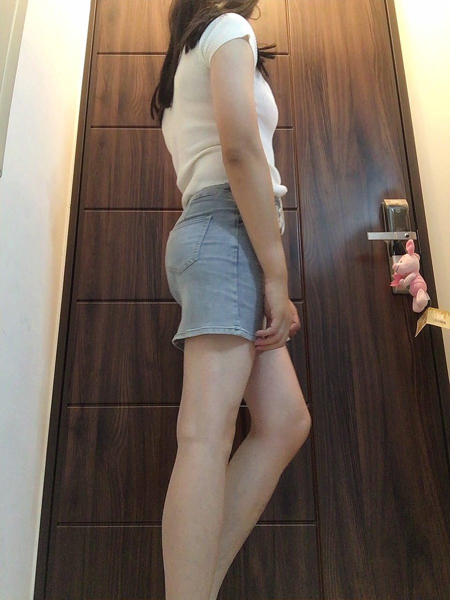 DabbyShan's tweet photo. 難得有時間可以享受不一樣的身分
結果……
大雨一直下，還有⚡️
不管啦，還是要出去呼吸空氣
就簡單去加個油
出門轉換一下長時間來的疲勞跟倦怠吧
#台中 #偽娘 #女装男子 https://t.co/R4ZCDCz9JE