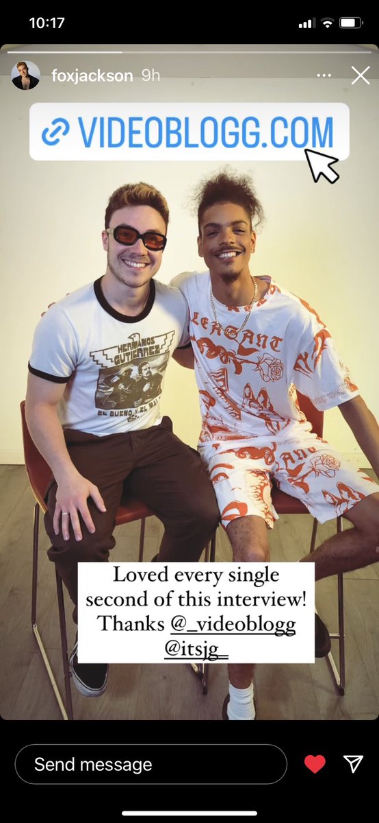 MusicLuver419's tweet image. Fox Jackson- this talented and awesome man did an amazing interview!! Please go check it out by going to the link in my bio on my Instagram!!! @FoxJacksonKeen  🦊🤩💙👏🙌🎤🎸🥰😃 #foxcubs #foxjackson