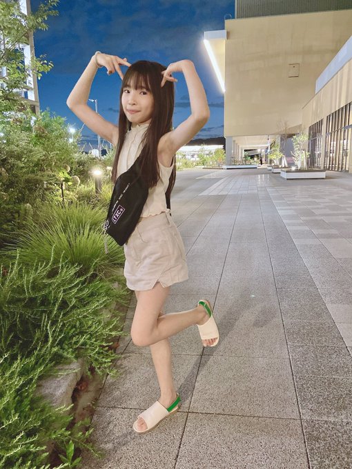 岩本ひまりのTwitter画像34