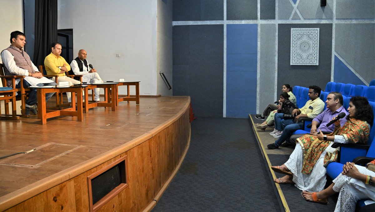 ignca_delhi's tweet image. On the occasion of #IndependenceDay and #BirthAnniversary of #SriAurobindo, Indira Gandhi National Centre for the Arts, Media Centre organised #FilmScreening of “Sri Aurobindo: The Beginning of Spiritual Journey”; followed by panel discussion by noted poet-diplomat @theabhayk &amp;amp;…