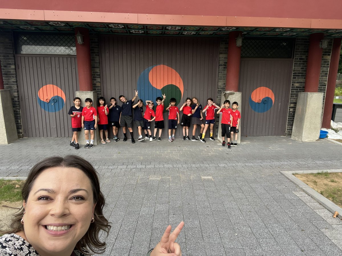 emcslack's tweet photo. Welcome to 4M class of 2023-2024! Can’t wait to see our learning journey together this year! @SFBritishSchool @The_IPC https://t.co/6yonzAhujI
