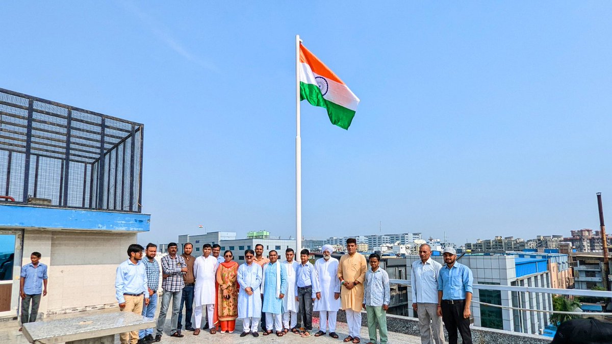 statcon's tweet photo. #statconelectronics &amp; #statconpowtech celebrated the 77th year of India's Independence commemorating sovereignty and progress! On this Independence Day let's embrace the theme 'Nation First Always First' &amp; collaborate towards a brighter future together #azadikaamritmahotsav2023 https://t.co/rfJojVBV1O
