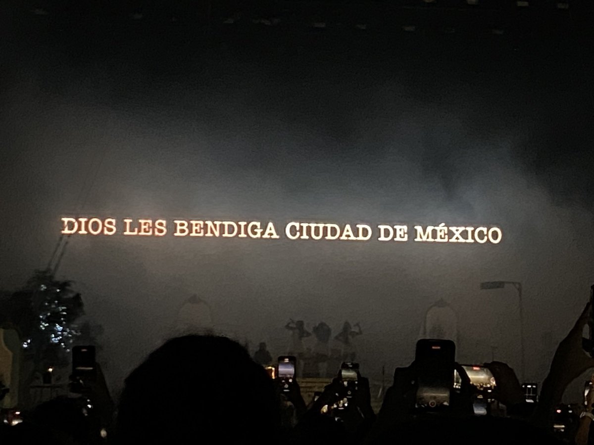 daveedsc's tweet photo. Arriba las latinas católicas dijo Lana https://t.co/GzyEjQ82nr