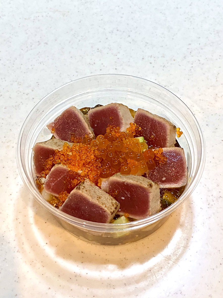 Umisachishiro3's tweet photo. まぐろの海幸宝石丼、数量限定の炙りまぐろです。本日ご用意できますのでぜひお試し下さい。
#江戸前海幸
#海鮮丼 
#白金高輪
#ウーバーイーツ https://t.co/Tr9m37bDom