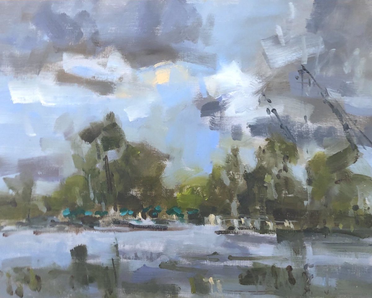 marks_lucy's tweet photo. Looking towards the Serpentine Cafe, with parasols.  

This oil was painted by the Serpentine, in Hyde Park on a very dull and moody day.  I loved painting the beautiful green parasols at the cafe and the cranes high above the trees in the skyline. https://t.co/JUgxQJs0vi