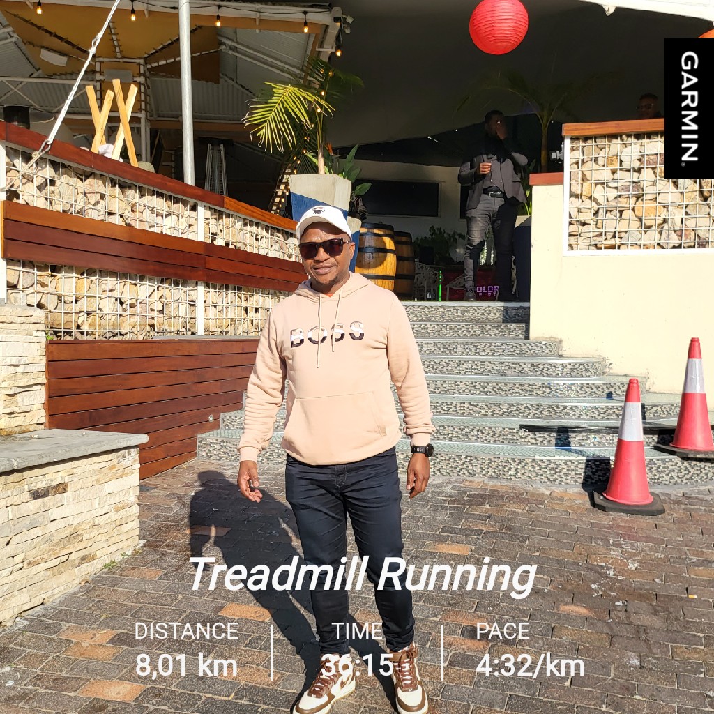 kgampib's tweet photo. Wednesday morning, quickie! #runtshwane #challengeyoyrself #RunningWithSoleAC https://t.co/ycjjPszS4t