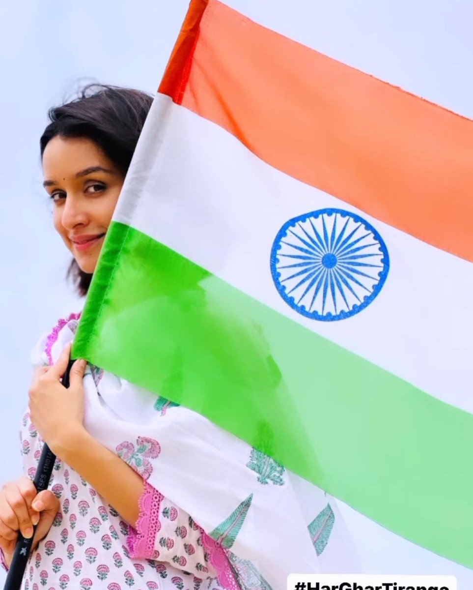 KetchupBinge's tweet image. 77th Azadi ka Amrit Mahotsava celebrations in Bollywood 🕊️🇮🇳

#15august2023 #IndependenceDay2023