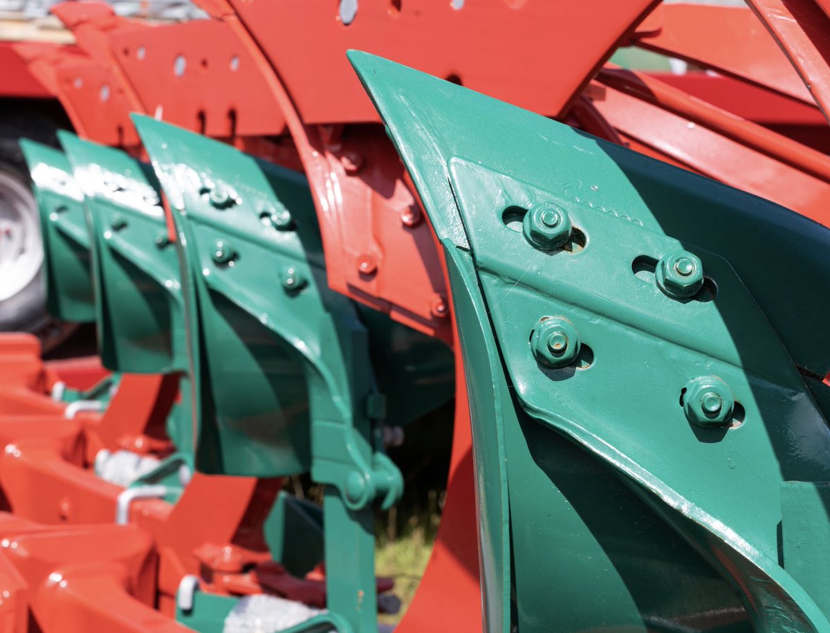 VincentTractors's tweet image. Parts Manager Offers...
• Pre-season offer on Kverneland wearing metal - up to 20% off orders over £2000.
• Get ready for darker evenings with our LED worklight offer - 15% off all stock LED worklights until 29/09/23.
#vincenttractorsandplant #kverneland #ledworklight