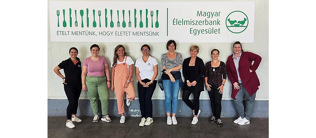 JP_Riffat's tweet image. Corteva&apos;s Hungarian team recently helped the Hungarian Food Bank save 14,000 food cans from being dumped by taking the time to volunteer and label them. A fantastic initiative, reducing food waste and helping to feed those in need. Well done! #InItForGood