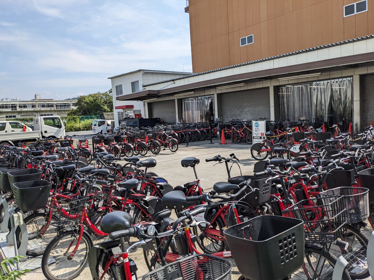 katsushun89's tweet photo. 隅田川辺りをプラプラしてたらドコモシェアバイクの巣見つけた https://t.co/aPrPLWvPxd