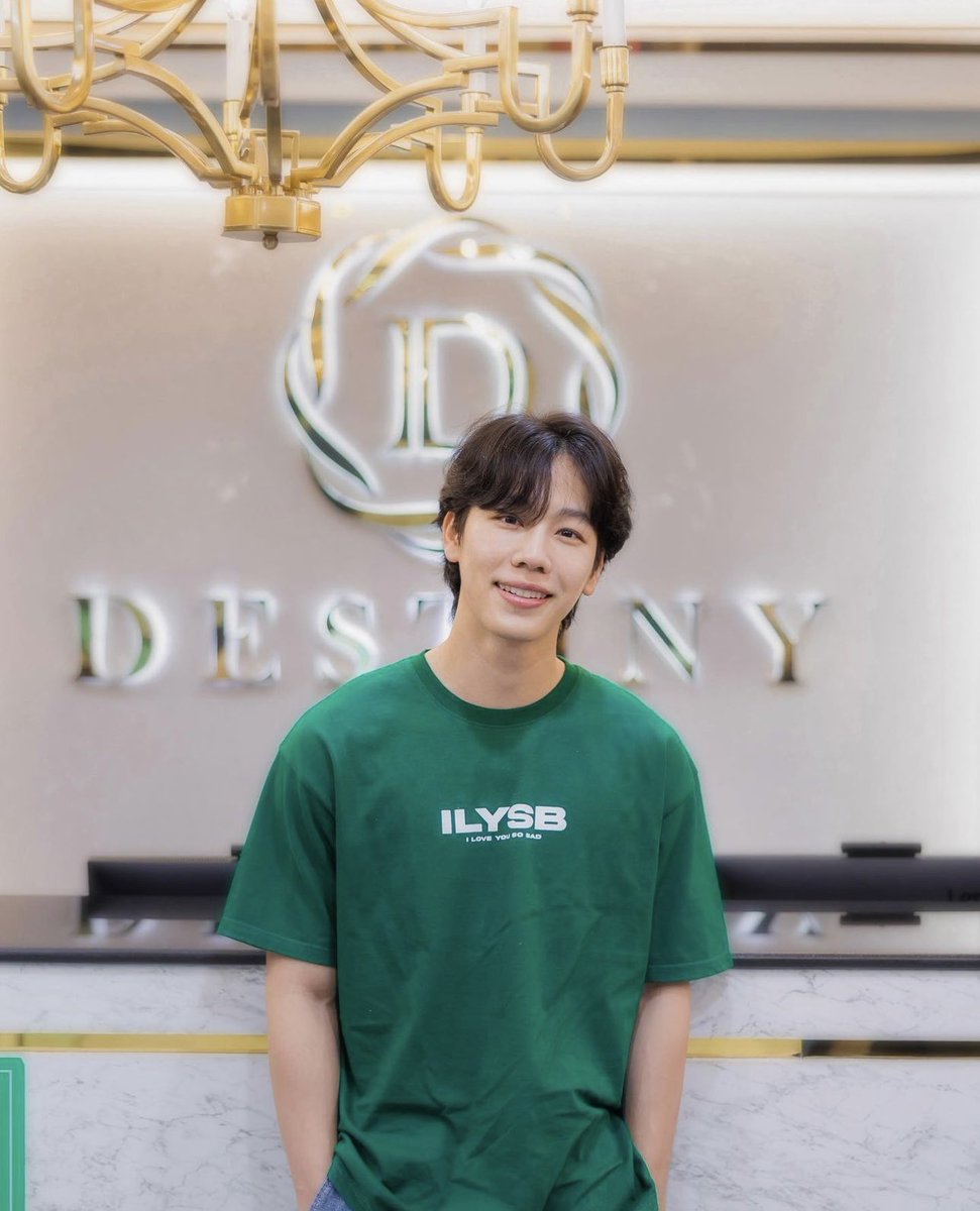 ถึงเสื้อจะยับ แต่ยังน่ารักเหมือนเดิม 😆😆

<a href="/warwanarat/">ว</a> #warwanarat